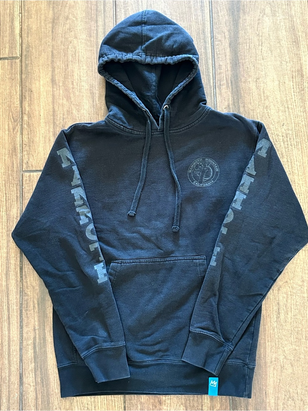 Mammoth Mountain California Black Graphic Hoodie Pullover Ski Snowboard P2P 20.5